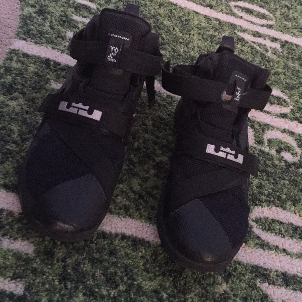 Lebron Soldier 9’s